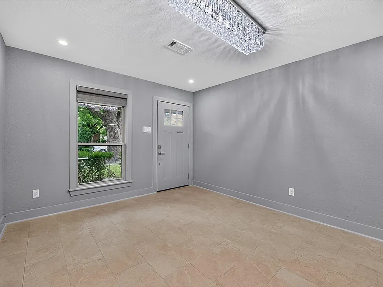 4131 Knotty Oaks Trl — Photo 6