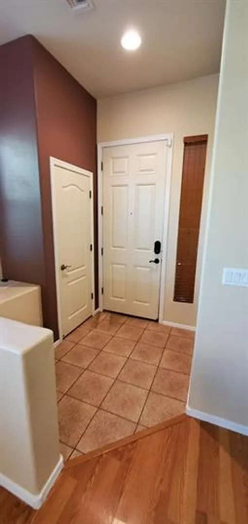 Spacious 3bd/2ba With Private Backyard Coming Soon! — Photo 3