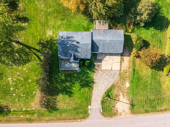 14th image of 5161 REDDIN ROAD