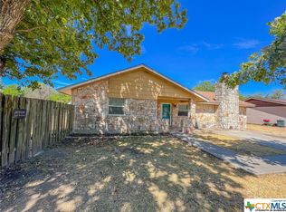 101 W Lackey St, Florence, TX 76527