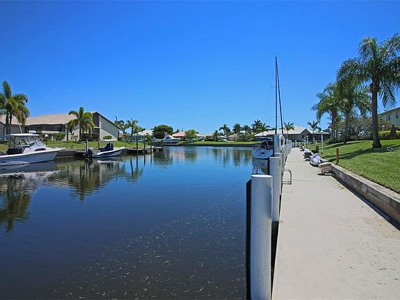 4th image of 4000 Bal Harbor Blvd #2