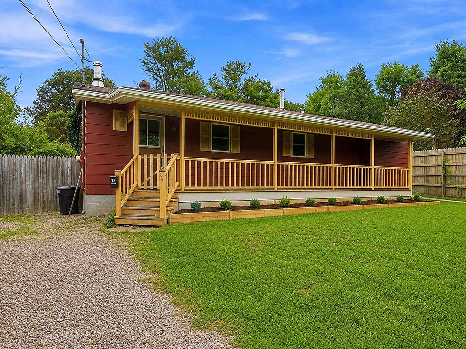 1st image of 35 Colonial Cres