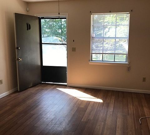 2nd image of 6707 E Highway 22 APT D