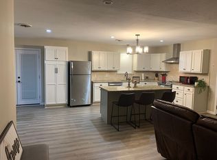 504 Suzanne St, Edna, TX 77957