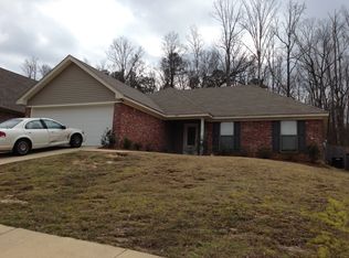 300 Azalea Ct, Brandon, MS 39047