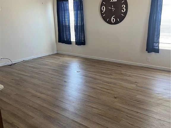 4th image of 81 Montecito Dr