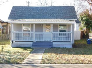 904 W Chestnut St, Denison, TX 75020