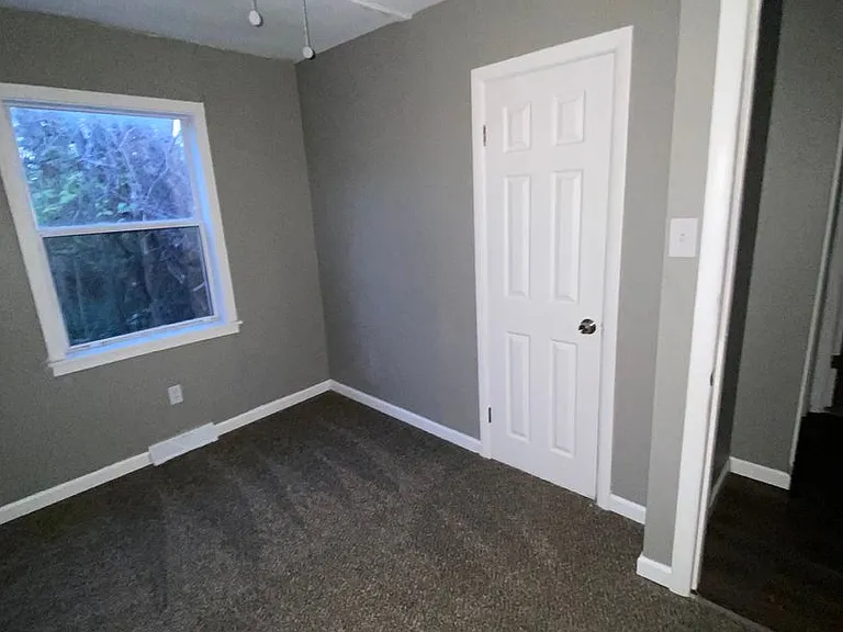 309 Green St — Photo 11
