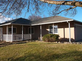 1572 Toralon Dr, Medford, OR 97501