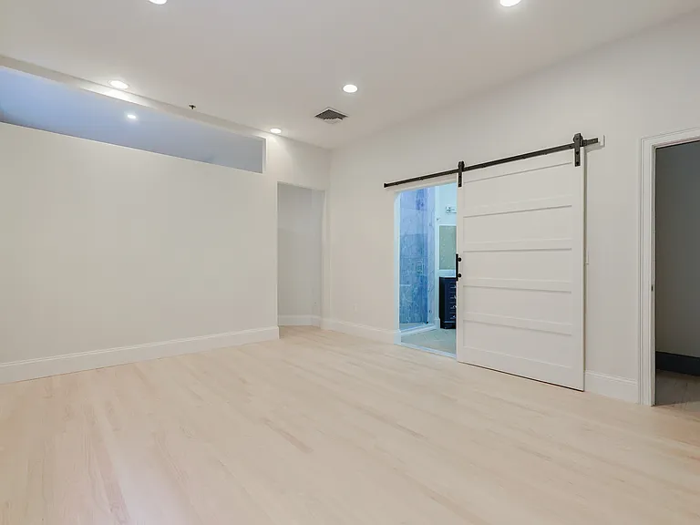 515 Center St #2 — Photo 19