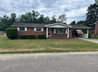 94 Greenbrier Ave, Williamstown, WV 26187