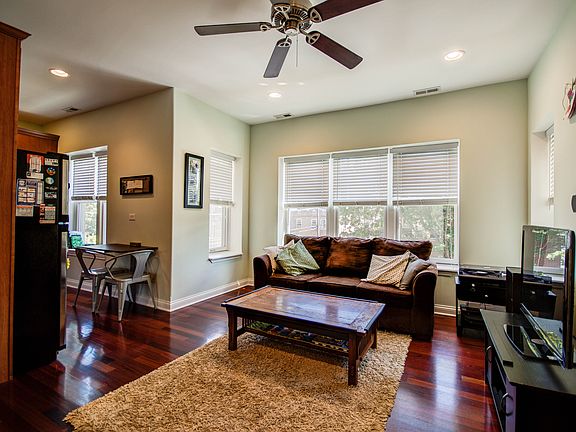 3rd image of 2610 N Talman Ave #3