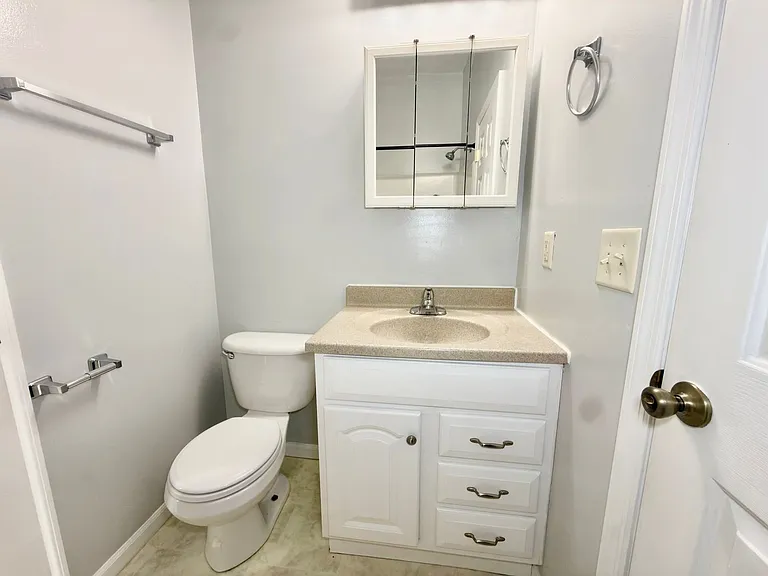 3254 Berwyn Pl — Photo 7