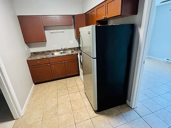 2nd image of 2235 Hanser Dr #6