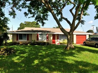 379 SE Gasparilla Ave, Port Saint Lucie, FL 34983