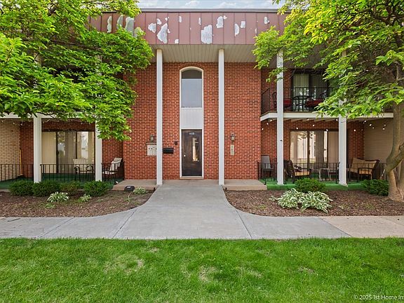 2nd image of 4105 W 98th St #A