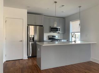1100 S 27th St #3R, Philadelphia, PA 19146