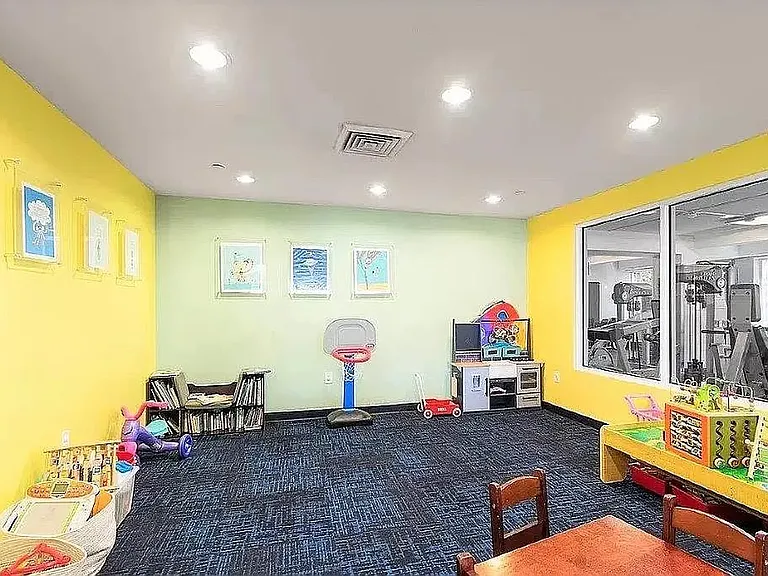 446 Kent Ave #9D — Photo 14