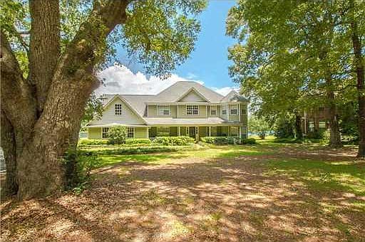 1st image of 12594 Oak Forest Dr