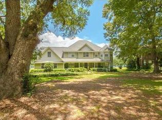 12594 Oak Forest Dr, Gulfport, MS 39503