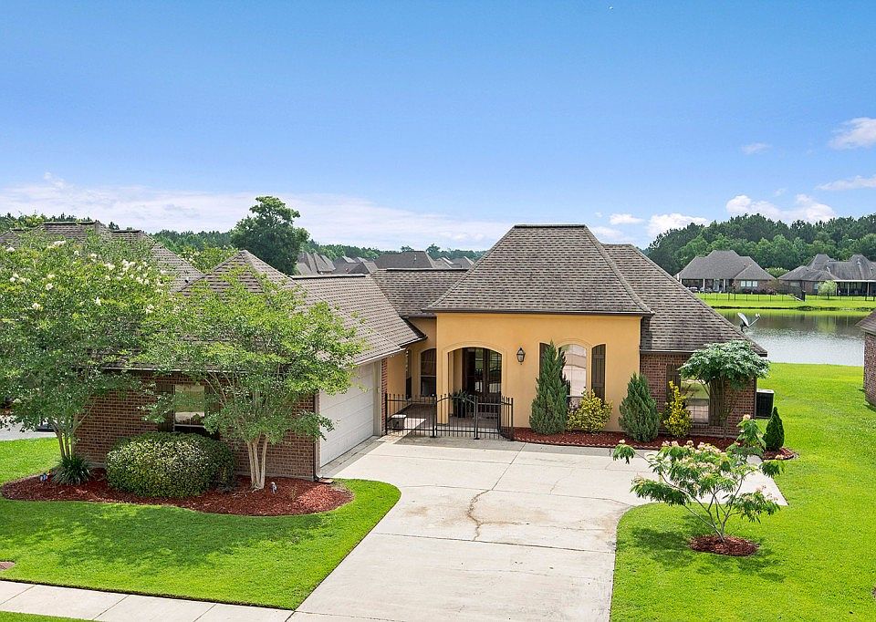 1st image of 34154 Fountain View Dr