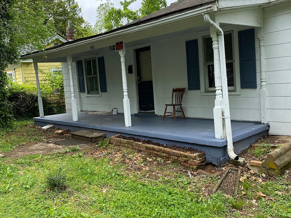 1st image of 701 Grady St