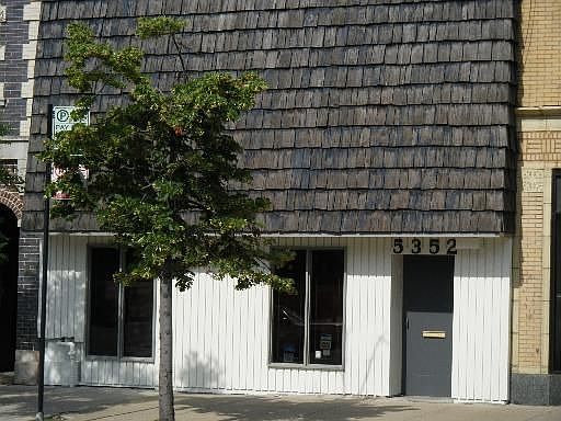 5th image of 5352 N Broadway St