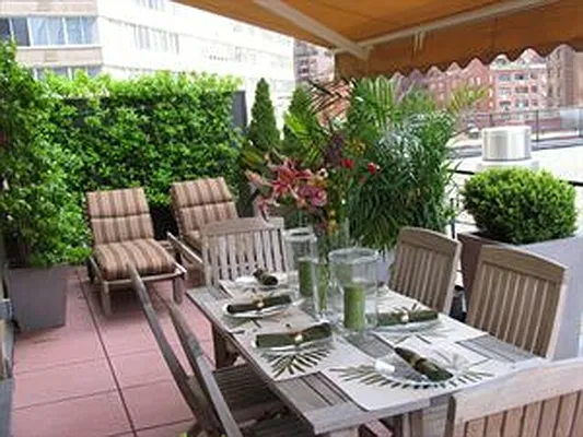 Sold by Douglas Elliman | media 12