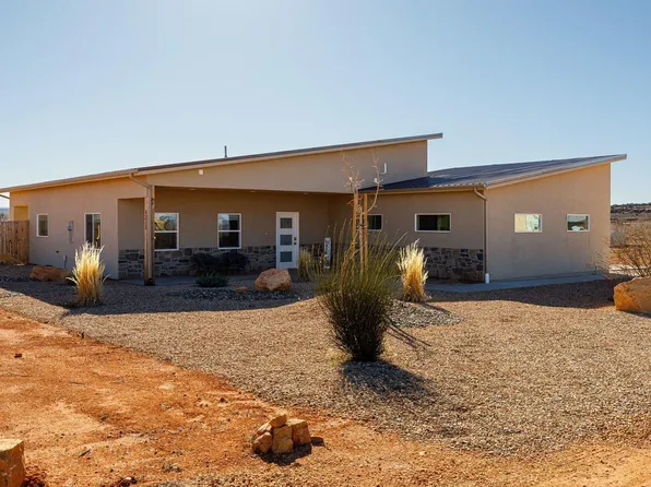 4215 E Star Gazer Cir, Kanab, UT 84741