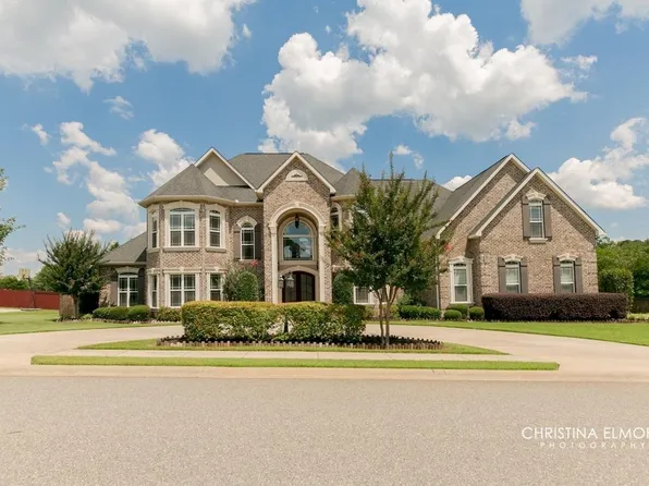 111 Vanguard Ct, Centerville, GA 31028