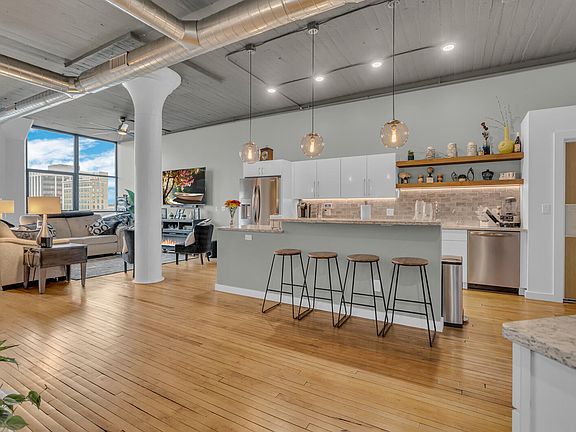 3rd image of 109 W Washington Ave APT 22