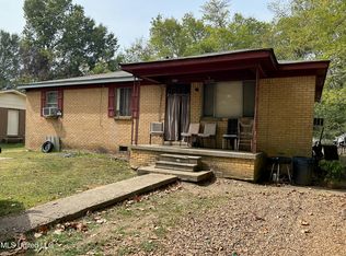 447 Church St, Canton, MS 39046