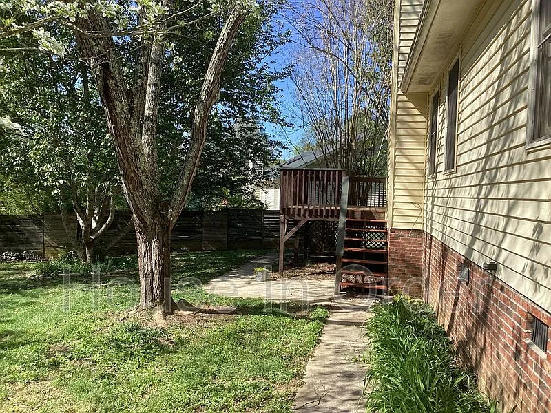 3 bed, 2.0 bath, $2,295 — Photo 3