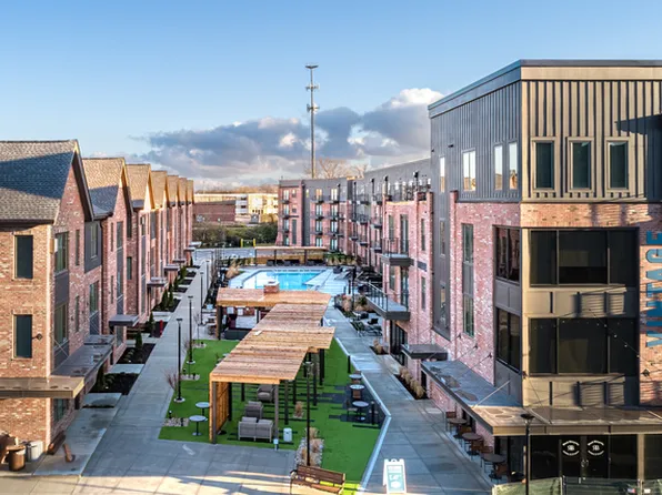 Vintage Station North