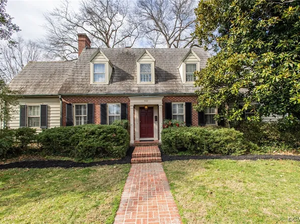 809 1st Ave, Farmville, VA 23901