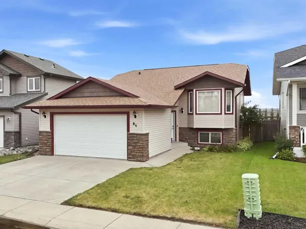 84 W Heartland Cres, Penhold, AB T0M 1R0