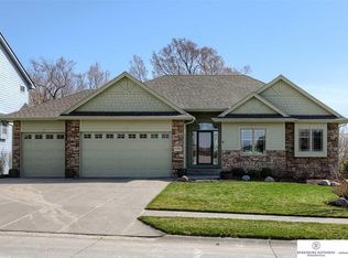 11705 S 198th St, Gretna, NE 68028