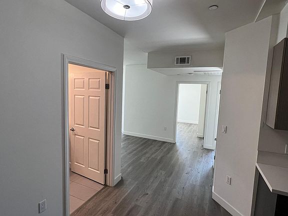 5th image of 1745 N Western Ave #209