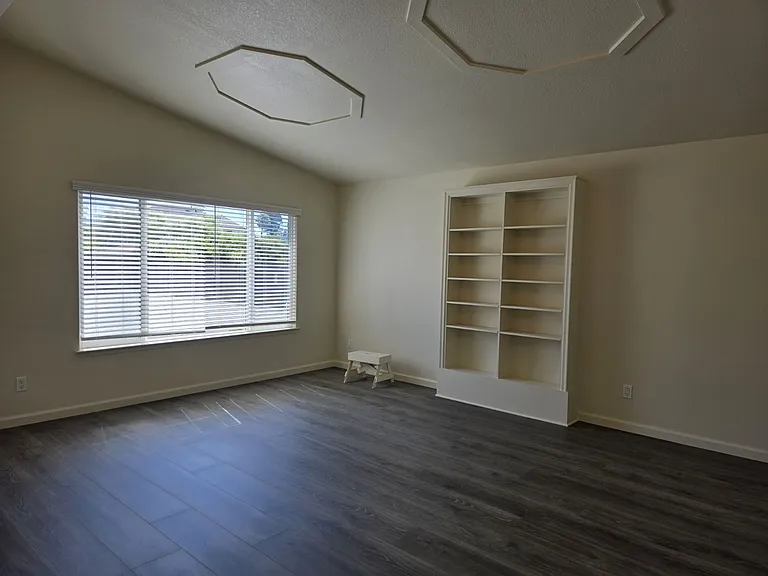 4611 Harmony Pl — Photo 5