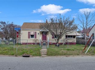 29 Lucas Dr, Hampton, VA 23669