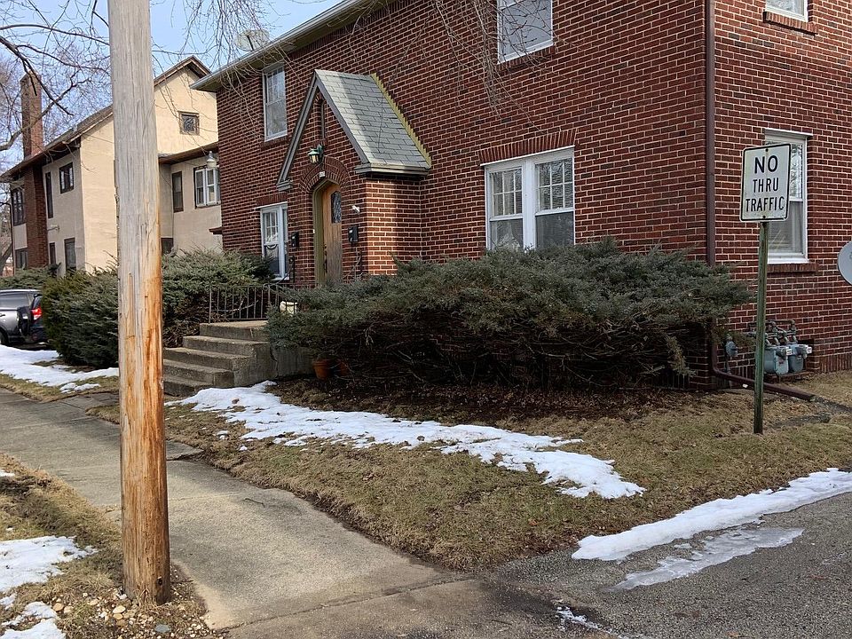 1st image of 415 Sherman St #415