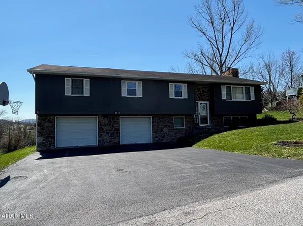 7 Hillside Dr, Duncansville, PA 16635