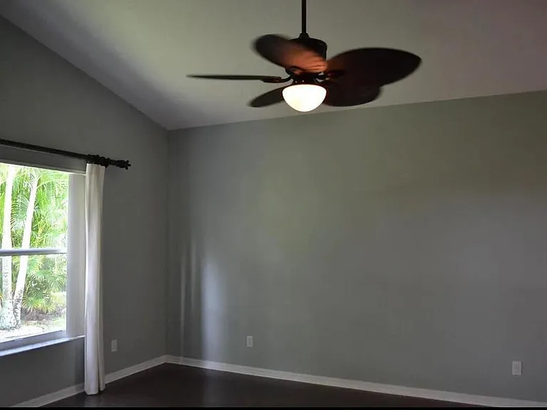 7916 SE Sugar Pines Way — Photo 11