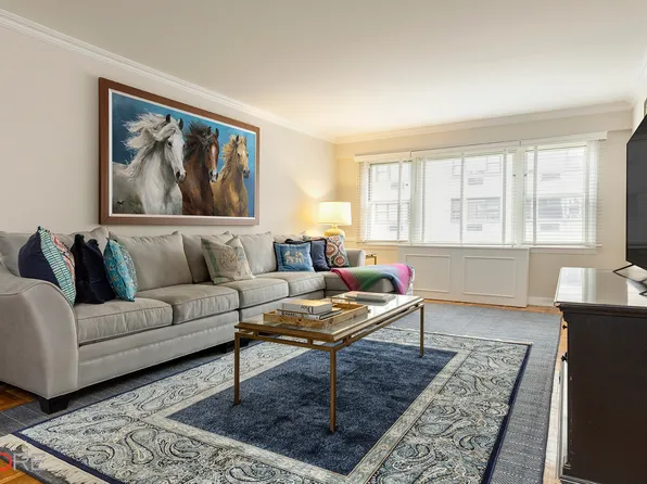 333 East 66th Street image 2 of 16