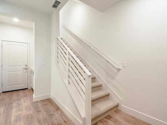 2nd image of 895 De Guigne Dr Unit 1