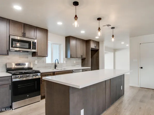 5417 E 8th St, Tucson, AZ 85711