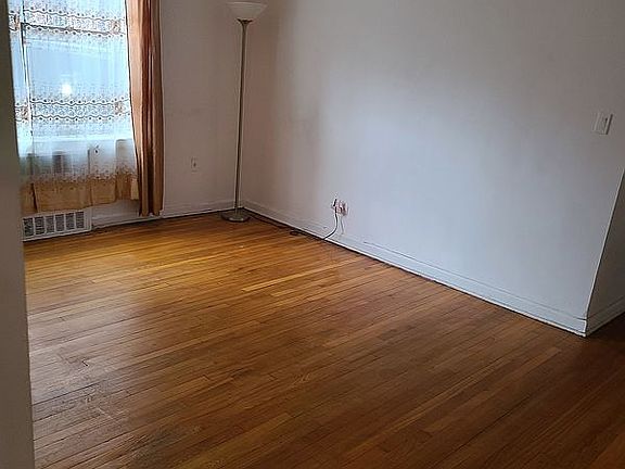 5th image of 2906 Brighton 12 St #1A
