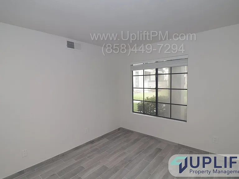 8550 Summerdale Rd #123 — Photo 16