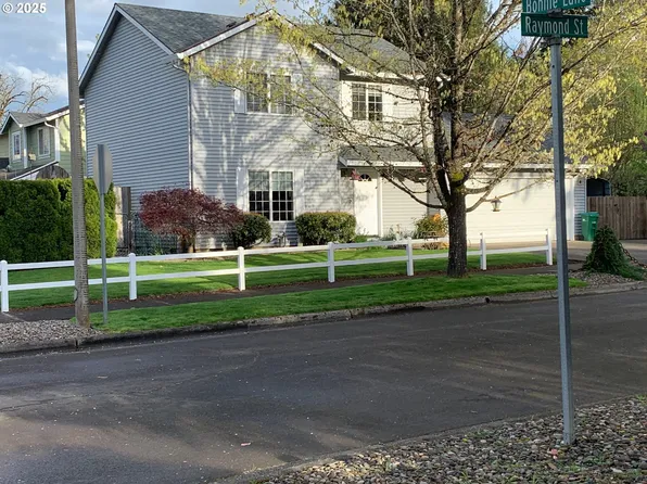 3057 Raymond St, Forest Grove, OR 97116