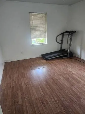 5913 S Santa Fe Ave — Photo 5